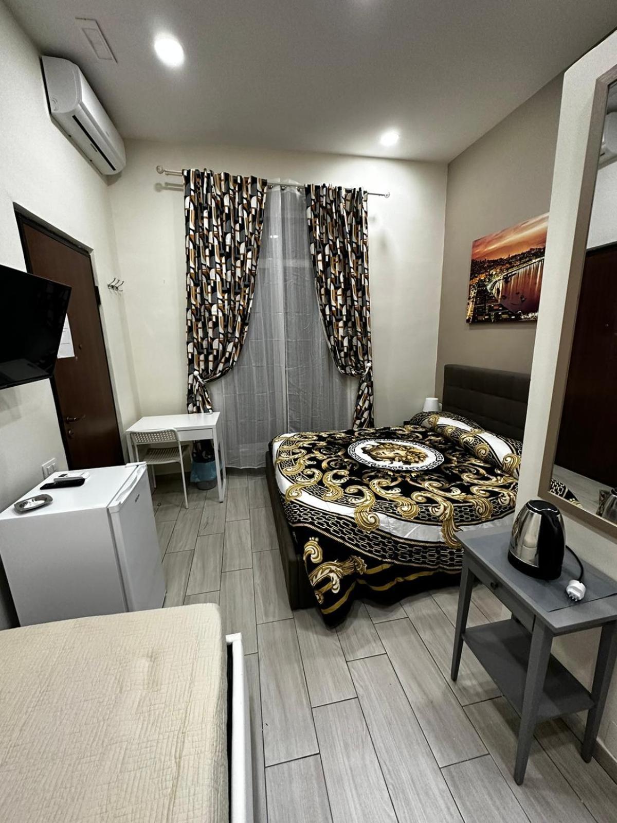 B&B Spaccanapoli A Due Passi Da Via Tribunali エクステリア 写真